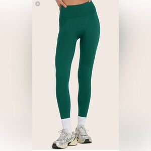 SET Active Sculptflex Green Leggings